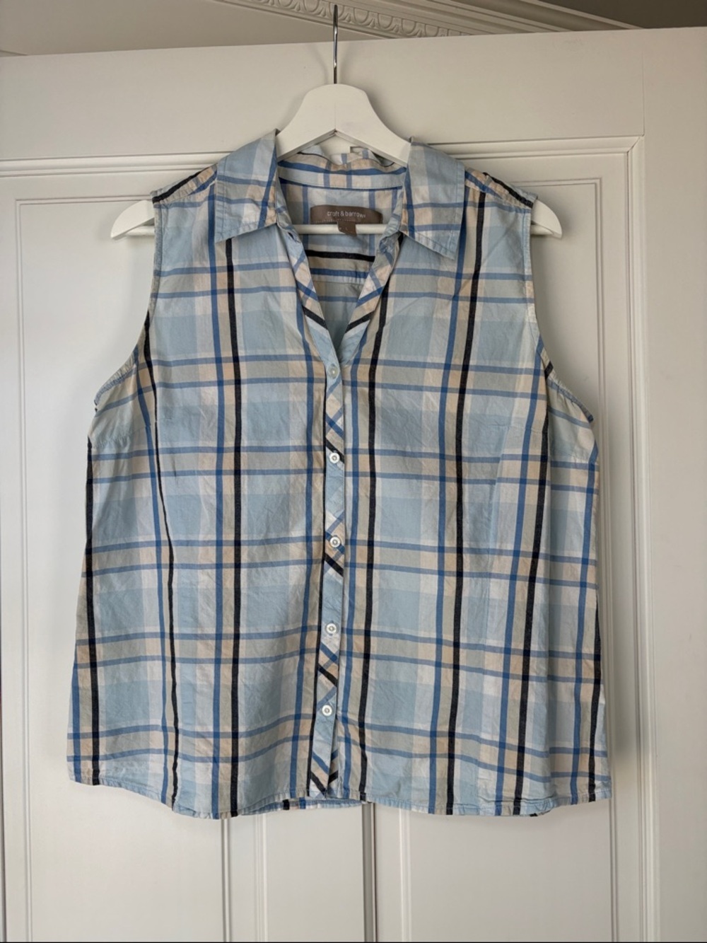 croft & barrow Blue and Beige Plaid Sleeveless Button-Up Shirt